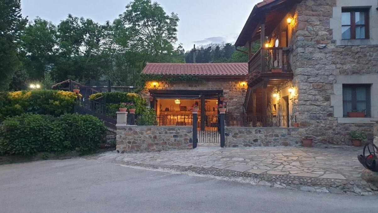 Casa Rural Caborzal Renedo De Cabuerniga Extérieur photo