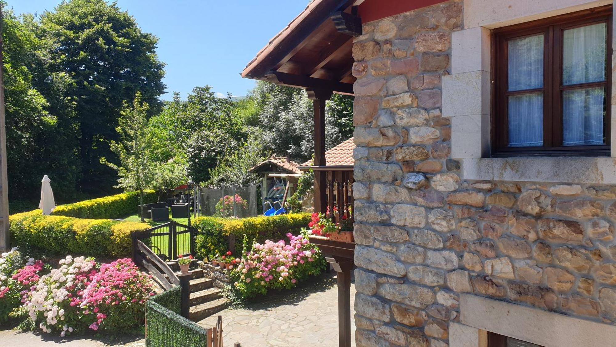 Casa Rural Caborzal Renedo De Cabuerniga Extérieur photo